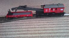 Model wagonu dźwigowego firmy Roco w skali H0.